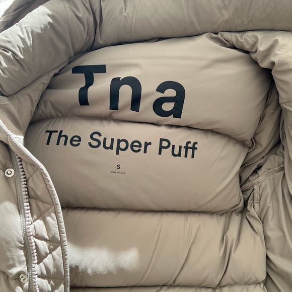 Taupe Aritzia Superpuff - Standard Length - Picture 5 of 6